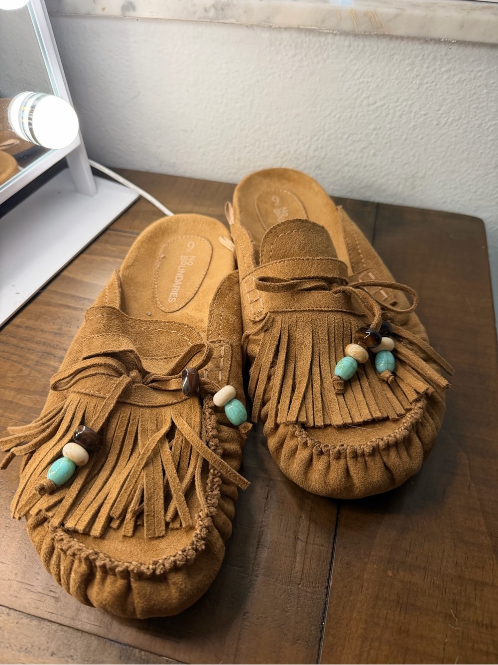 No Boundaries Women’s Brown Faux Suede Moccasin Slipper Size 9 Fringe Beaded
